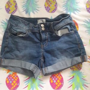 Mudd flex stretch jean shorts